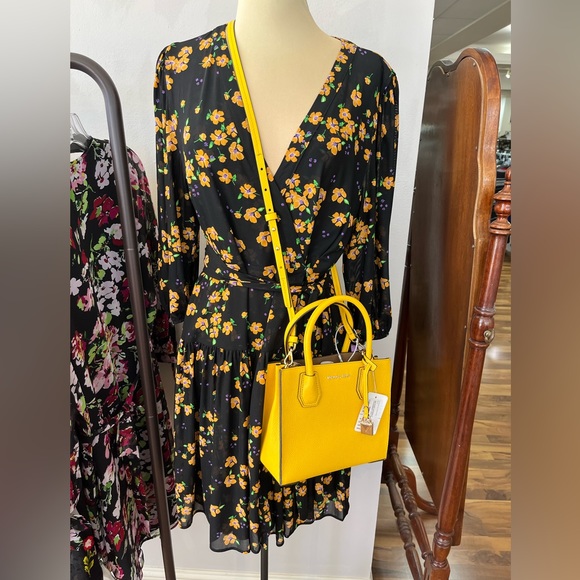 EUC CAbi 5945 Debut Dress Spring 2021 Size Large - Picture 6 of 6